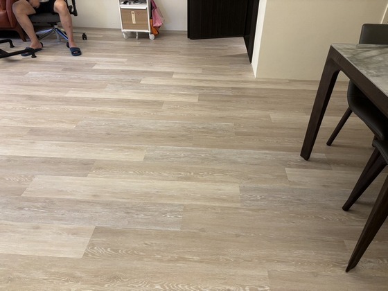 台中木地板-客廳鋪木地板