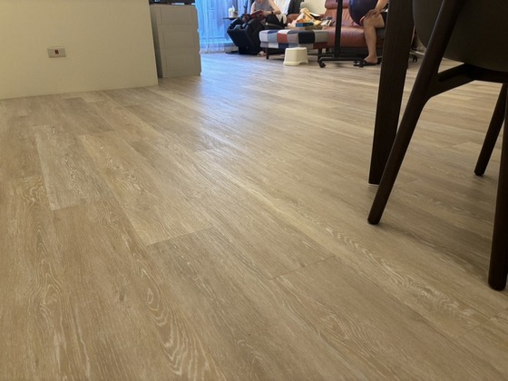 台中木地板-客廳鋪木地板