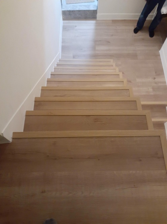 台中木地板-樓梯地板